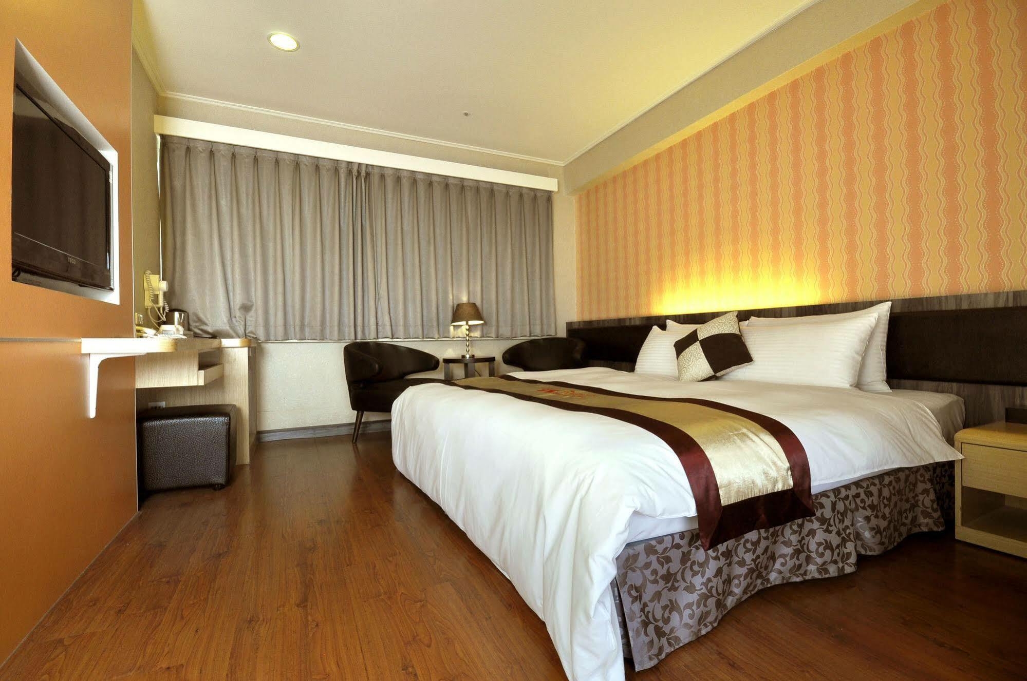 Fish Hotel Cao Hùng Ngoại thất bức ảnh